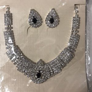 💎 Necklace and earrings jewelry set